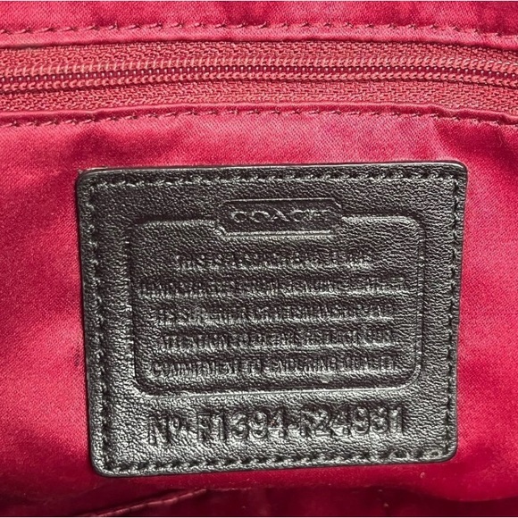 Coach Park Authentic  large Black Bag - Picture 5 of 5